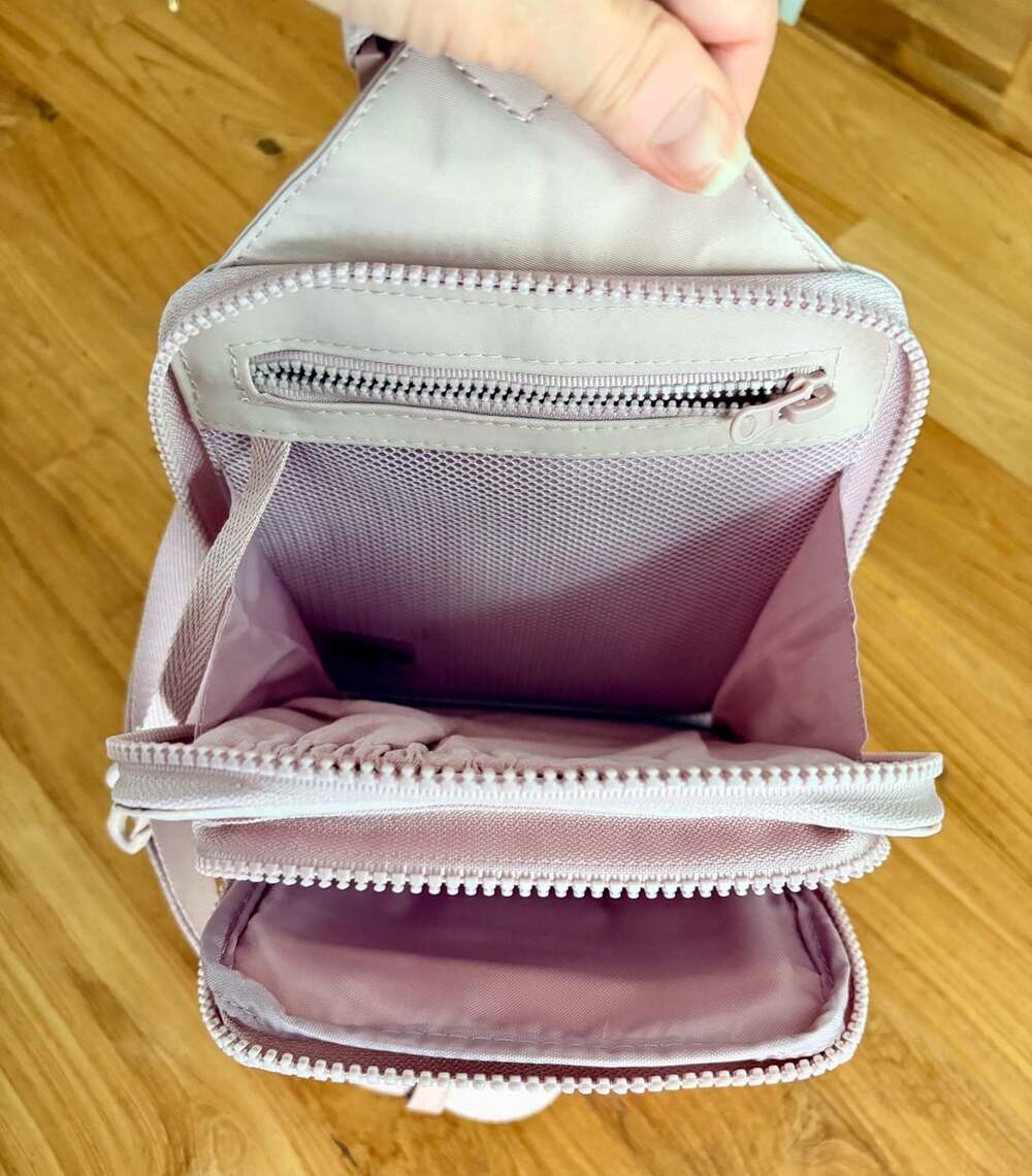 BEIS The Sport Sling Crossbody Bag Atlas Pink - Picture 5 of 6